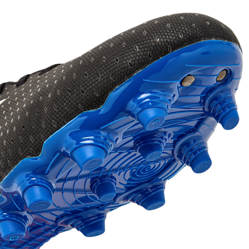 Diadora Pichichi 5 MG14 Soccer Cleats Adult Black/White/Blue close-up of front showing studs