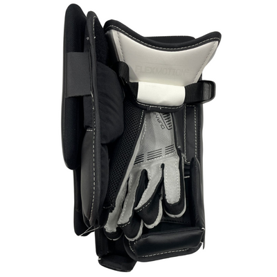 CCM Extreme Flex 6.9 Goalie Blocker Regular - Senior (2023)