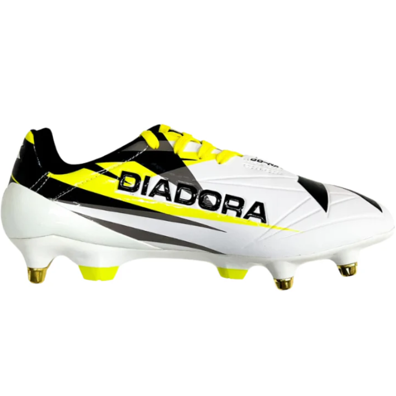 diadora men's soccer cleats