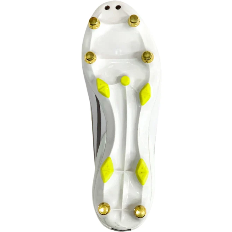 diadora girls soccer cleats