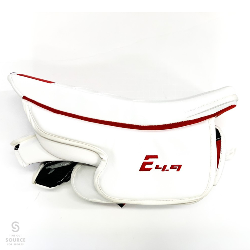 CCM Extreme Flex E4.9 Goalie Blocker- Source Exclusive- Intermediate